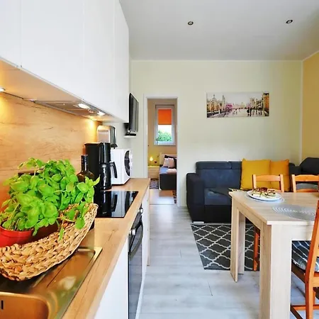 Apartment In Ustronie Morskie By The Beach, Cleaning Included شقة *