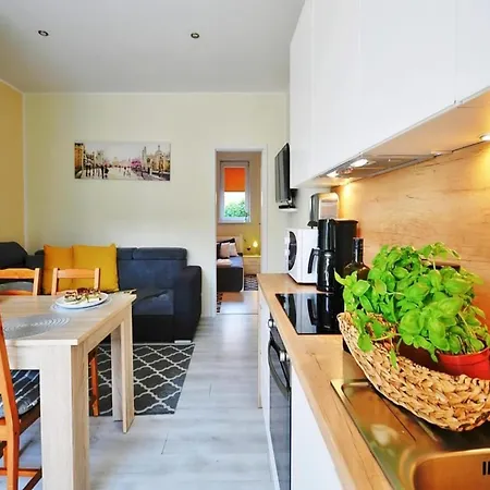 Apartment In Ustronie Morskie By The Beach, Cleaning Included شقة أوسترونيه مورسكية